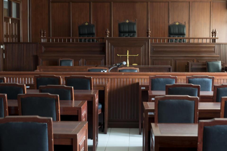Image of a courtroom 